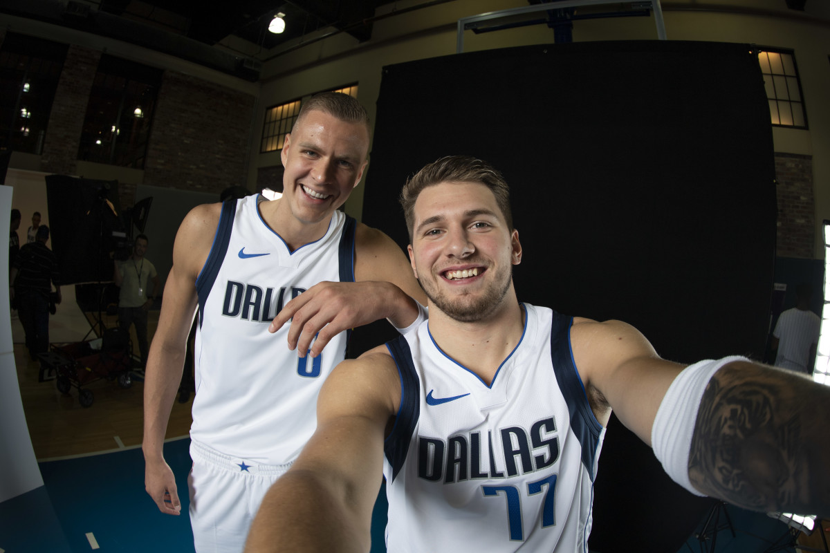 'Fan Jam' Mavs to Hold 1 p.m. Sunday Open Practice to See Luka Doncic