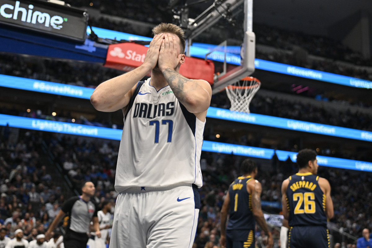 Dallas Mavericks Luka Doncic Needs MRI for Worrisome Christmas Injury